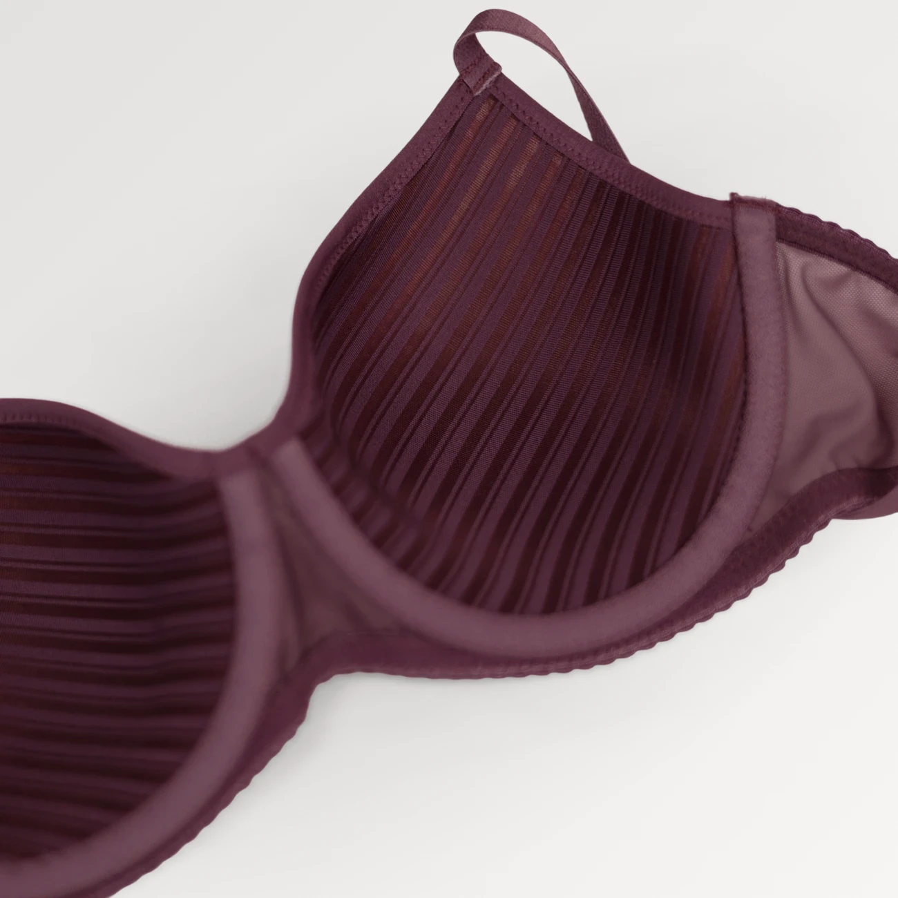 Әйелім досын табиғатқа шақырды (порно)